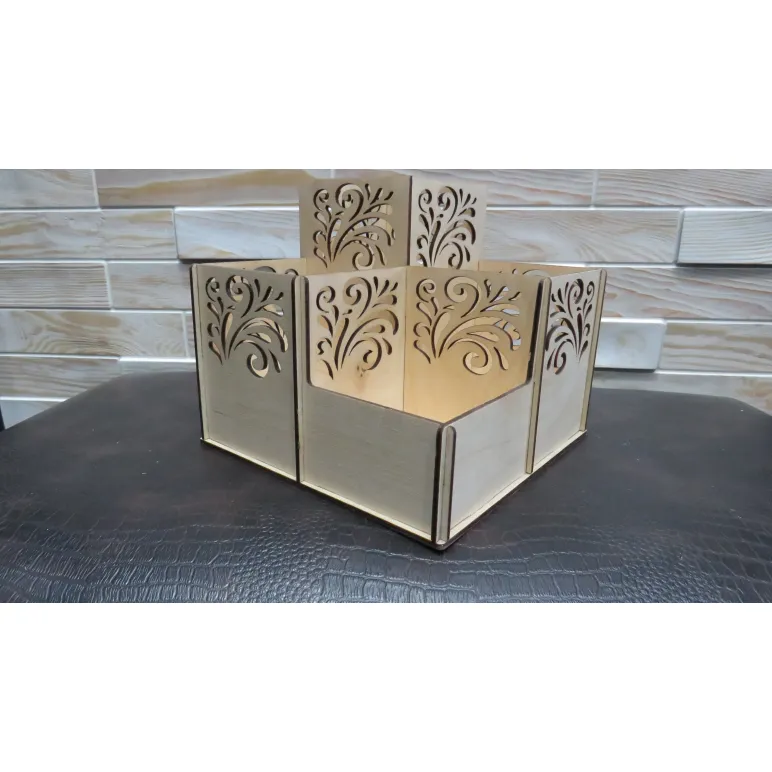 Деревянный настольный органайзер ручной работы: авторская резьба и уют на вашем столе